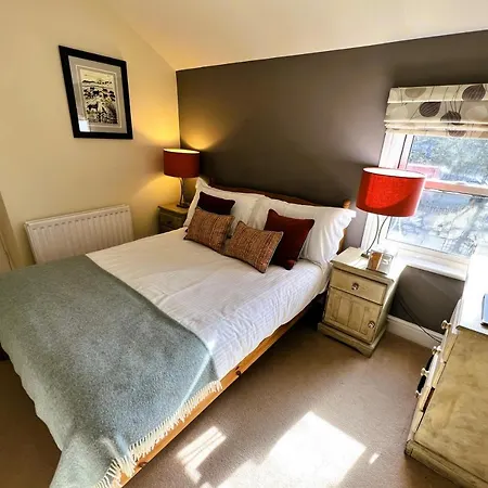 Ravenstone Country house