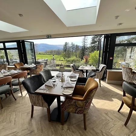Ravenstone Country house