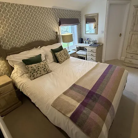 Ravenstone Country house