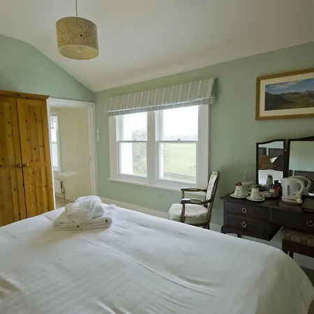Ravenstone Country house *
