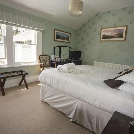 Ravenstone Country house