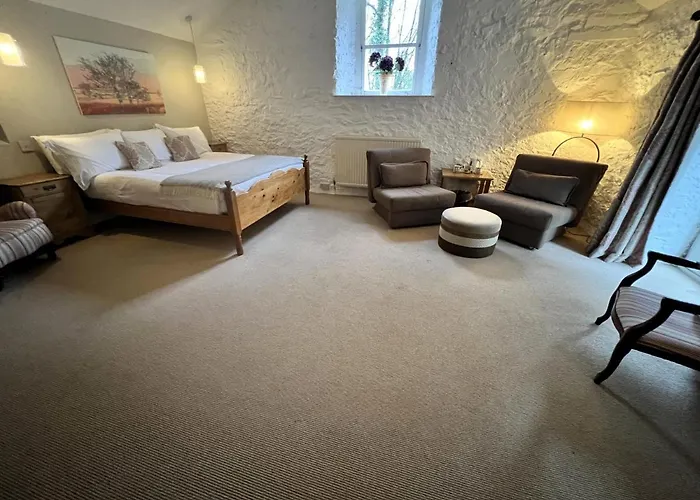 Ravenstone Country house *