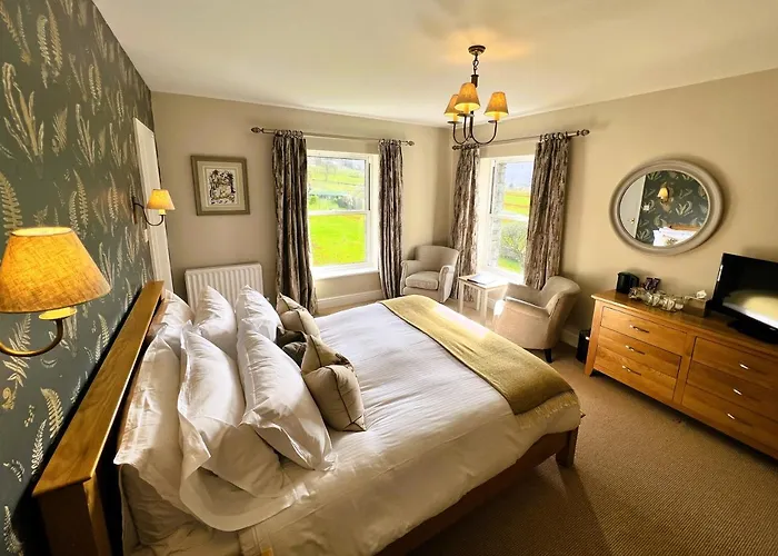 Ravenstone Country house *