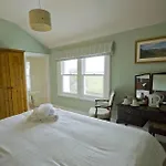 Ravenstone Country house *